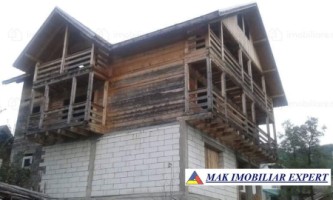 vila-11-camere-teren-de-1439-mp-de-vanzare-in-rucar-arges-2