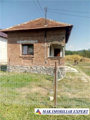 casa-2-camere-teren-1850-mp-in-aninoasa-arges-8
