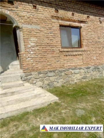 casa-2-camere-teren-1850-mp-in-aninoasa-arges-11