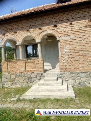 casa-2-camere-teren-1850-mp-in-aninoasa-arges-12