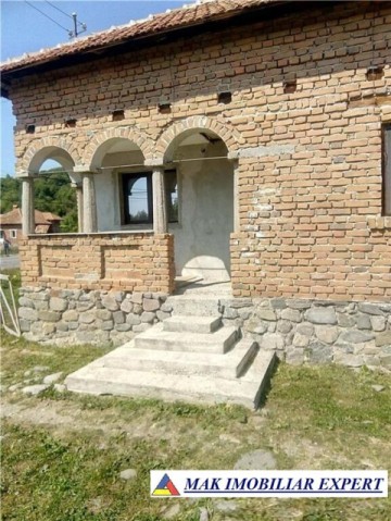 casa-2-camere-teren-1850-mp-in-aninoasa-arges-10