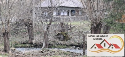 vanzare-casa-in-satic-cu-3-camere-si-bucatari-anexaimpreuna-cu-teren-intravilan-in-suprafata-de-2723-mp-la-pretul-de-65000-euro-negociabil-e-0