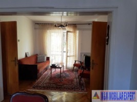 apartament-4-camere-cf-1-et-1-in-centru-campulung-muscel-ag-1