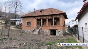 vand-casa-batraneasca-3-camere-teren-400-mp-in-corbi-arges-0