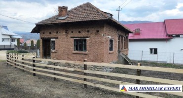 vand-casa-batraneasca-3-camere-teren-400-mp-in-corbi-arges-2