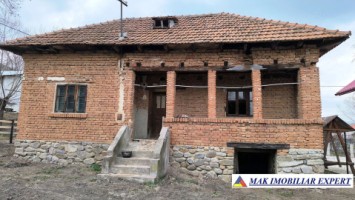 vand-casa-batraneasca-3-camere-teren-400-mp-in-corbi-arges-1