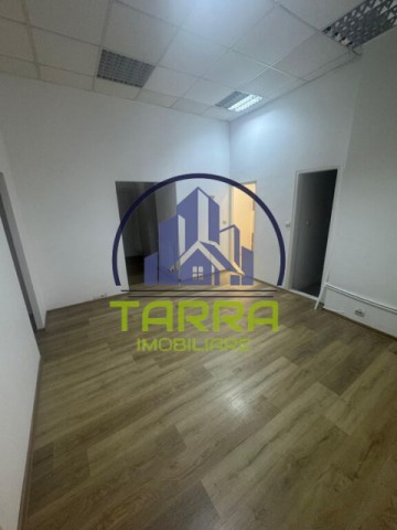 spatiu-comercial-de-inchiriat-in-alba-iulia-ultracentral-0