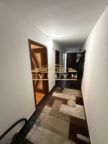 pret-redus-85000-euro-de-vanzare-apartament-3-camere-zona-piata-mare-2