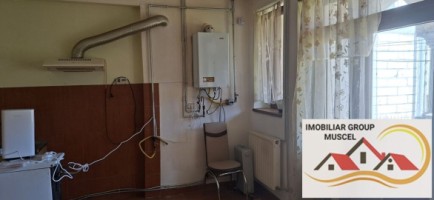 vanzare-vila-interbelica-ultracentral-decomandata-cu-6-camere-3-bai-3-holuri-bucatarie-si-terasa-cu-o-suprafata-de-teren-282-mp-super-oferta-pret-de-80000-de-euro-28