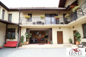 casa-de-vanzare-in-alba-iulia-pretabila-pensiune-0