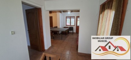 vanzare-casa-in-balilesti-cu-4-camere-si-un-living-avand-doua-terase-atat-la-parter-cat-si-la-etaj-intr-o-zona-linistita-si-pitoreasca-cu-o-suprafata-de-teren-1138-mp-la-pretul-de-48000-euro-negociabil-casa-are-o-suprafata-construita-de-120-mp-6