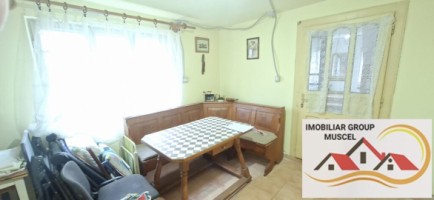 vanzare-casa-in-balilesti-cu-4-camere-si-un-living-avand-doua-terase-atat-la-parter-cat-si-la-etaj-intr-o-zona-linistita-si-pitoreasca-cu-o-suprafata-de-teren-1138-mp-la-pretul-de-48000-euro-negociabil-casa-are-o-suprafata-construita-de-120-mp-17