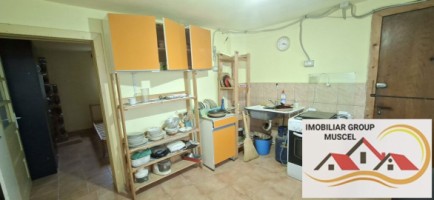 vanzare-casa-in-balilesti-cu-4-camere-si-un-living-avand-doua-terase-atat-la-parter-cat-si-la-etaj-intr-o-zona-linistita-si-pitoreasca-cu-o-suprafata-de-teren-1138-mp-la-pretul-de-48000-euro-negociabil-casa-are-o-suprafata-construita-de-120-mp-18