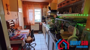 apartament-3-camere-decomandate-2-bai-in-sibiu-ciresica-2