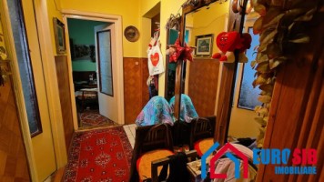 apartament-3-camere-decomandate-2-bai-in-sibiu-ciresica-4