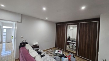 baicoi-casa-pretabila-locuit-firmaactivitati-comerciale-24