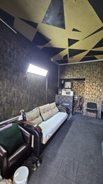 baicoi-casa-pretabila-locuit-firmaactivitati-comerciale-32