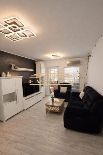 apartament-4-camere-etaj-3-bd-mihai-eminescu-1