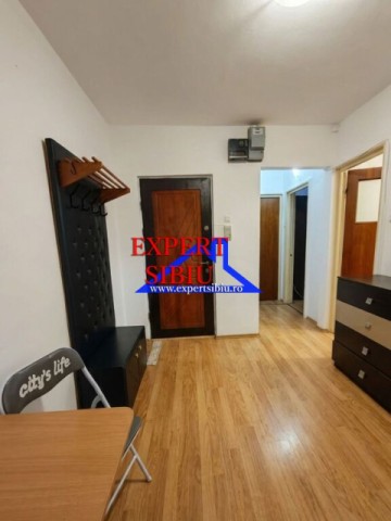 apartament-2-camere-decomandat-de-inchiriat-zona-vasile-aaron-langa-shopping-city-8