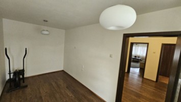 cantacuzino-etaj-casa-din-1980-curte-proprie-330mp-23