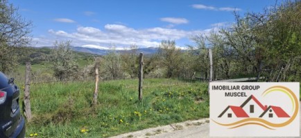 vanzare-teren-intravilan-in-suprafata-de-2943-mp-in-campulung-cu-o-priveliste-panoramica-spre-munti-in-campulung-la-pretul-de-35316-euro-negociabil-2