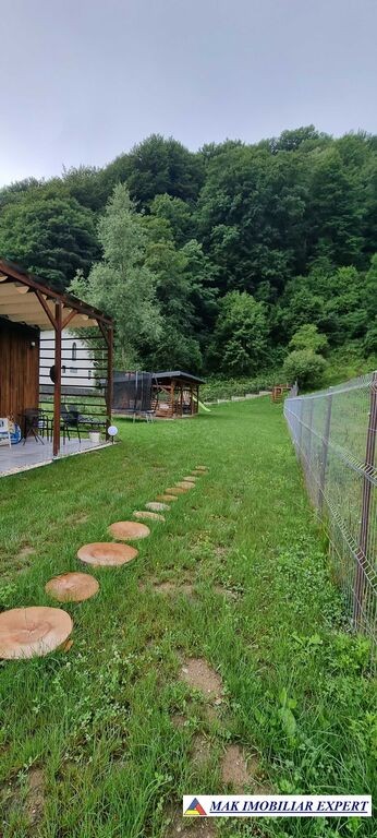 teren-cu-2-bungalouri-casute-montane-in-satic-rucar-arges-6