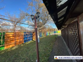 complex-afacere-la-cheie-teren-2550-mp-in-piertosani-domnesti-ag-72