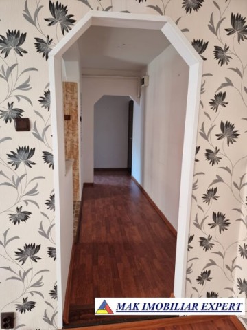 apartament-3-camere-cf-1-et-1-in-grui-campulung-muscel-arges-2