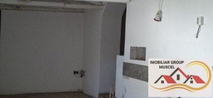 vanzare-spatiul-comercial-situat-intr-o-zona-centrala-spatios-in-suprafata-de-590-mp-la-pretul-de-220000-euro-negociabil-17