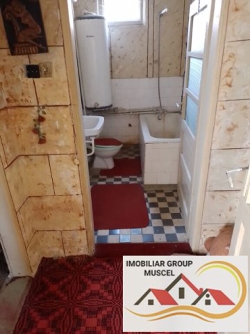 vanzare-casa-in-comberevoiesti-impreuna-cu-magazin-intr-o-zona-linistita-la-pretul-de-49000-de-euro-negociabil-cu-suprafata-teren-de-3746-mp-17
