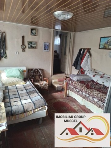 vanzare-casa-in-comberevoiesti-impreuna-cu-magazin-intr-o-zona-linistita-la-pretul-de-49000-de-euro-negociabil-cu-suprafata-teren-de-3746-mp-21