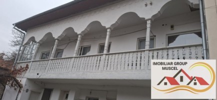 vanzare-casa-ultracentral-in-spatele-hotelmuscel-cu-eaj-avand-4-camere-2-baiterasa-bucatarie-si-beci-la-pretul-de-69900-euro-negociabil-1