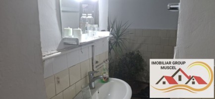 vanzare-casa-ultracentral-in-spatele-hotelmuscel-cu-eaj-avand-4-camere-2-baiterasa-bucatarie-si-beci-la-pretul-de-69900-euro-negociabil-21