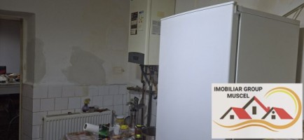 vanzare-casa-ultracentral-in-spatele-hotelmuscel-cu-eaj-avand-4-camere-2-baiterasa-bucatarie-si-beci-la-pretul-de-69900-euro-negociabil-23