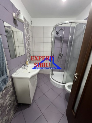 inchiriez-apartament-3-camere-decomandat-renovat-selimbar-str-zorilor-7