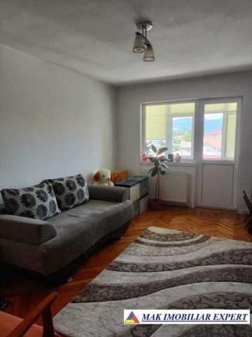 apartament-2-cemere-cf-1-et-4-in-flamanda-campulung-muscel-1