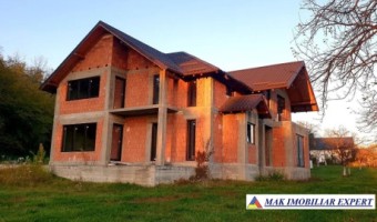 vila-la-rosu-6-cam-teren-3000-mp-in-mihaesti-arges-7