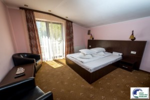 vila-de-locuit-situata-in-busteni-arhitectura-montana-22