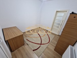 casa-de-inchiriat-potrivita-pentru-locuinta-sau-birouri-complet-renovata-8