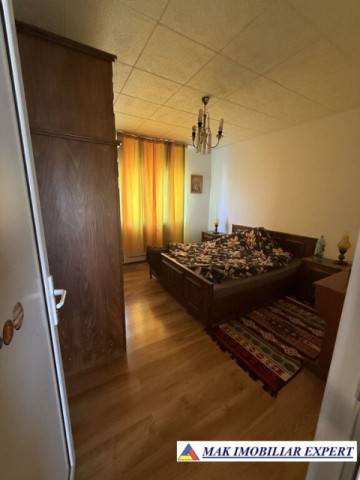 mai-2027-apartament-3-cam-de-inchiriat-et-1-visoi-campulung-muscel-ag-1