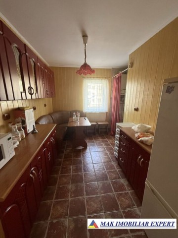 mai-2027-apartament-3-cam-de-inchiriat-et-1-visoi-campulung-muscel-ag-3