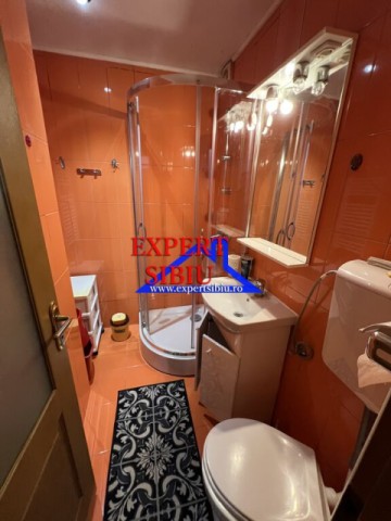 inchiriez-apartament-3-camere-semidecomandat-zona-mihai-viteazul-11