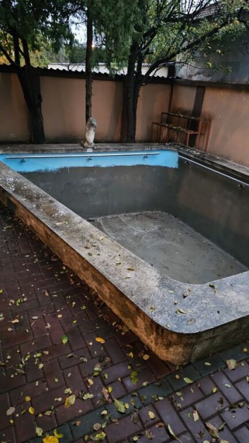 democratiei-vila-280-mp-cu-piscina-business-20