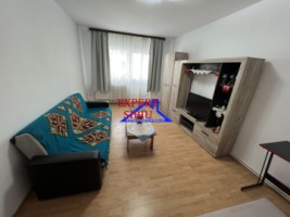 inchiriez-apartament-3-camere-zona-vasile-aaron-2