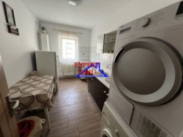 inchiriez-apartament-3-camere-zona-vasile-aaron-7