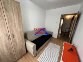 inchiriez-apartament-3-camere-zona-vasile-aaron-6