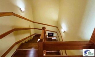 casa-de-vacanta-situata-in-bustenigolful-regal-15