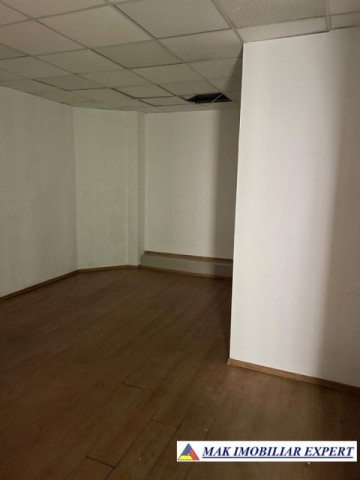 ian-2029-spatiu-comercial-100-mp-in-centru-campulung-muscel-arges-13