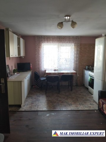 casa-3-camere-teren-343-mp-in-domnesti-pietrosani-arges-12