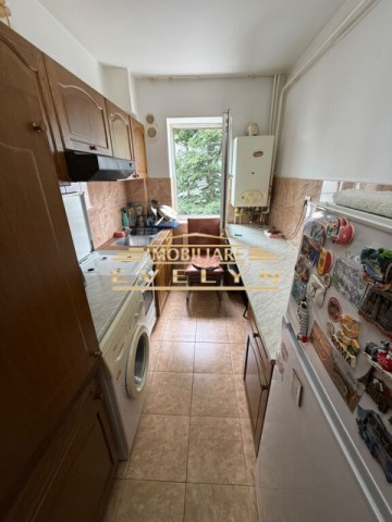 apartament-2-camere-etaj-3-zona-primaverii-3